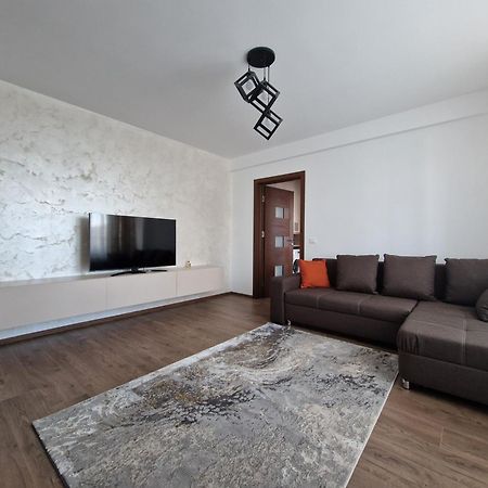 Downtown Apartment Râmnicu Vâlcea Exteriör bild