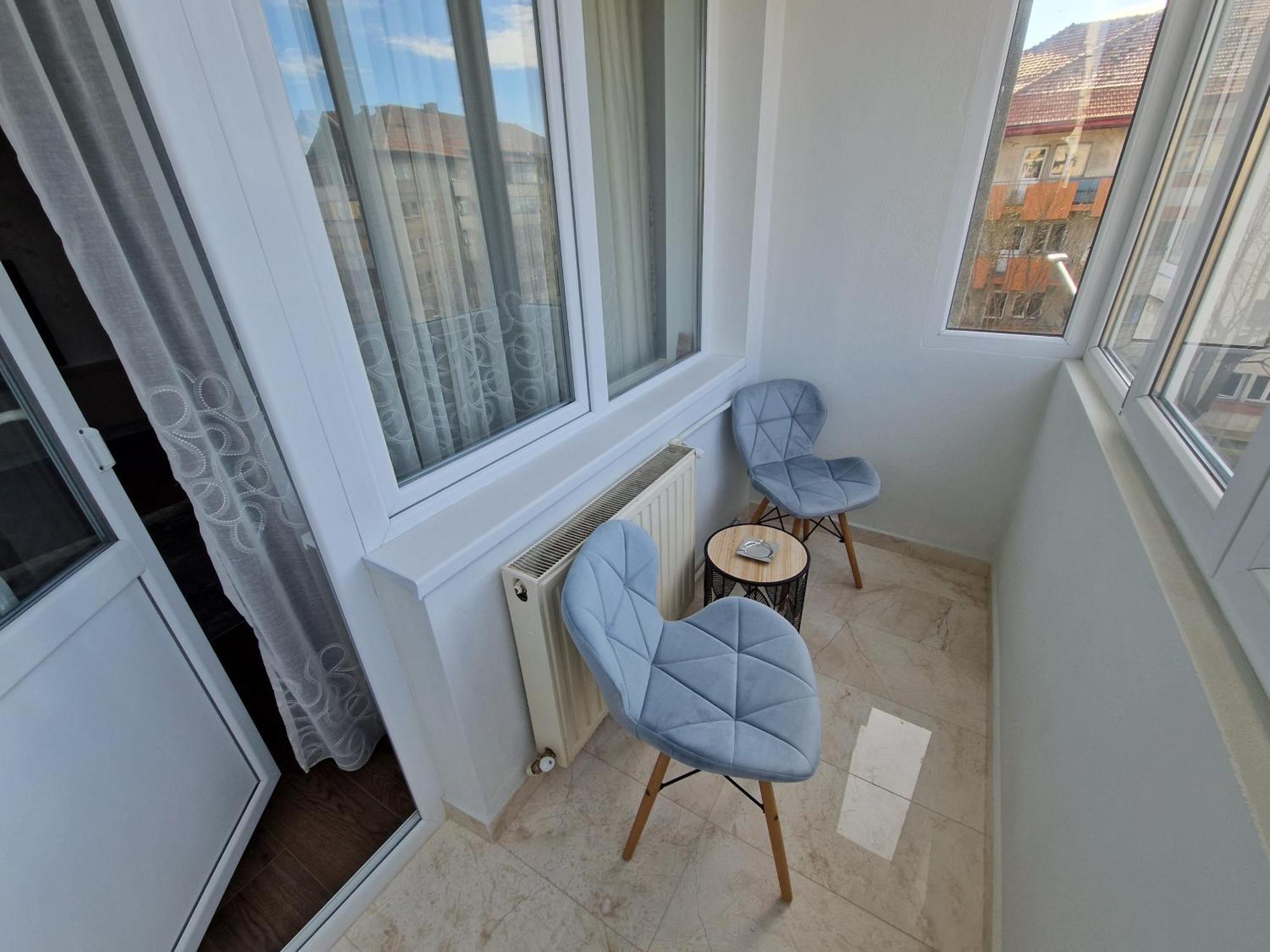 Downtown Apartment Râmnicu Vâlcea Exteriör bild