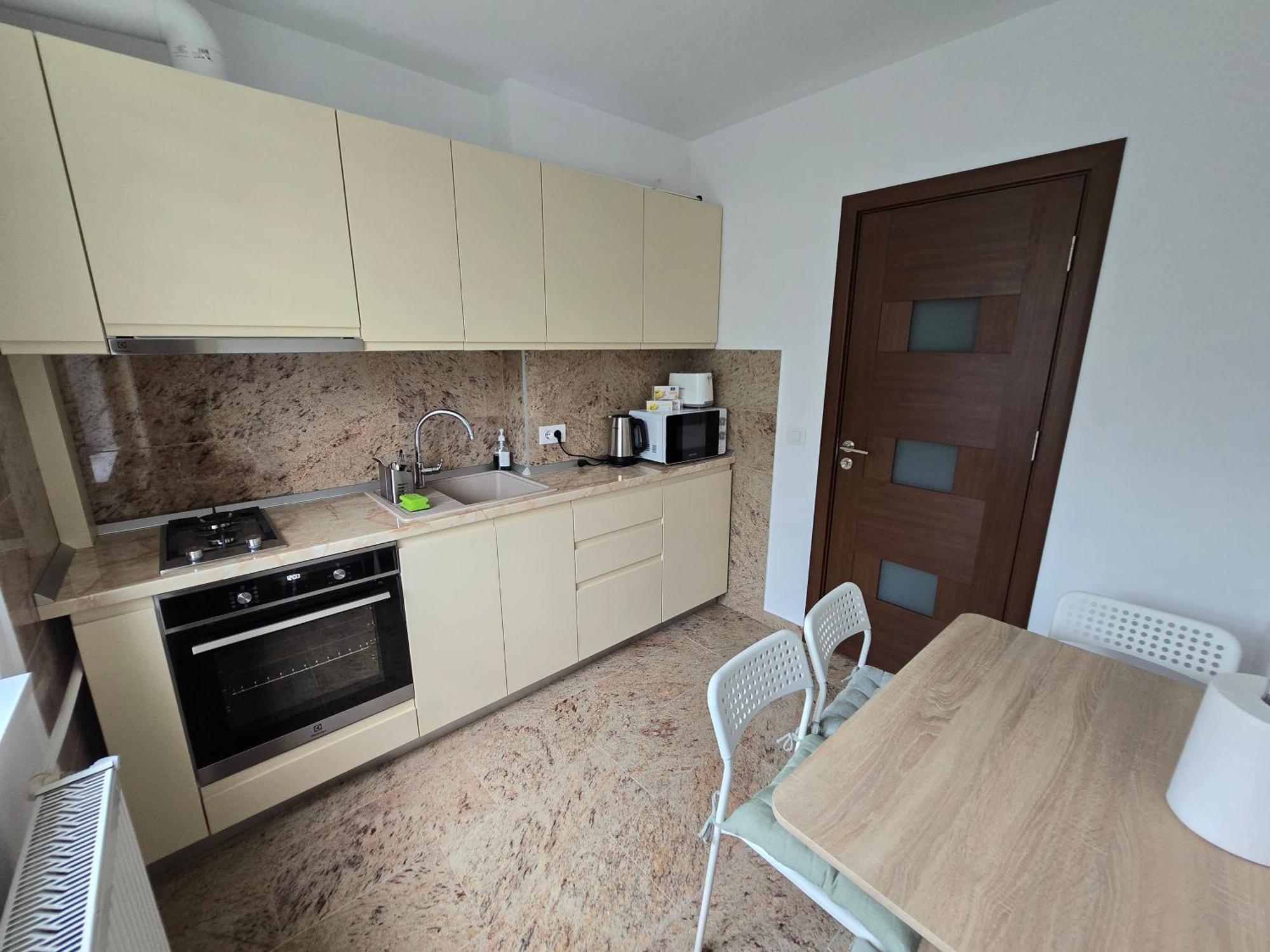 Downtown Apartment Râmnicu Vâlcea Exteriör bild